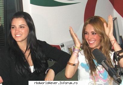 *Portirroni* - anahi_princessa - Las reinas