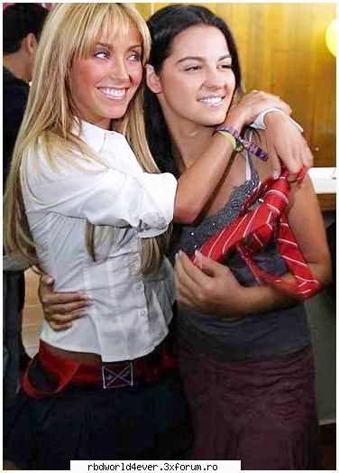 *Portirroni* - anahi_princessa - Las reinas