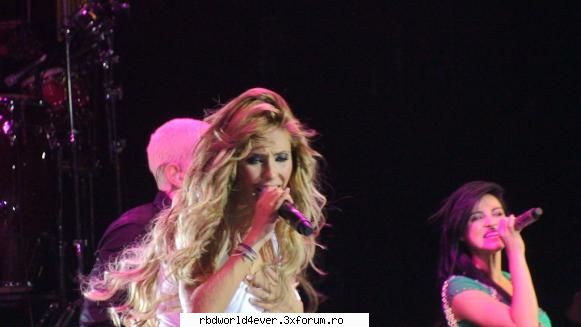 *Portirroni* - anahi_princessa - Las reinas