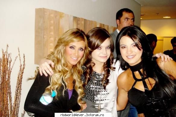 *Portirroni* - **Chris_Pollito** - Las reinas