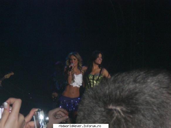 *Portirroni* - anahi_princessa - Las reinas