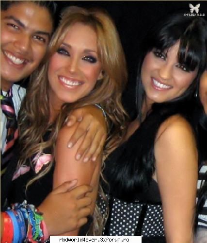 *Portirroni* - anahi_princessa - Las reinas