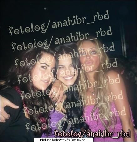 *Portirroni* - anahi_princessa - Las reinas