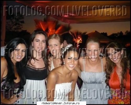 *Portirroni* - anahi_princessa - Las reinas