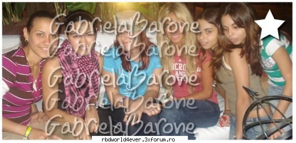 *Portirroni* - anahi_princessa - Las reinas