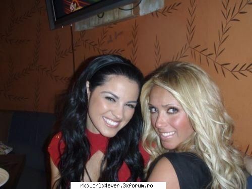 *Portirroni* - anahi_princessa - Las reinas