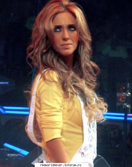 *~Poze*~ - Kitty_G!rl - Anahi