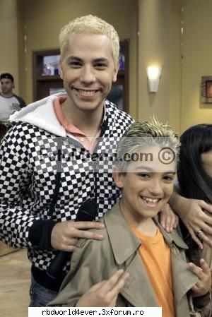 **Poze** - anahi_princessa - Christian