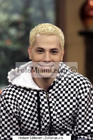 **Poze** - anahi_princessa - Christian