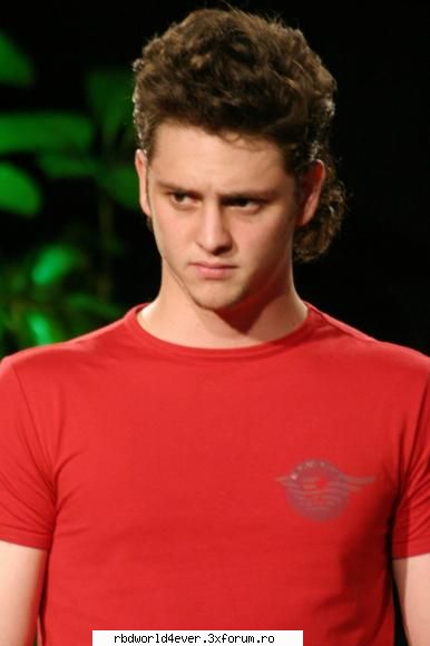 ~Poze~ - **Chris_Pollito** - Christopher