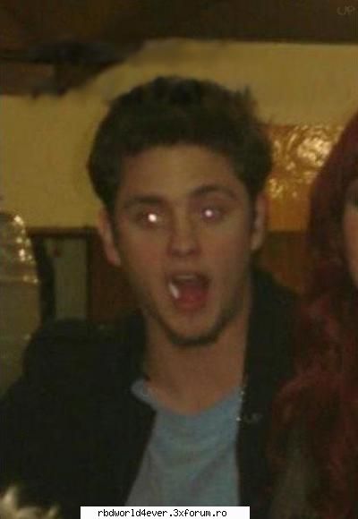 ~Poze~ - **Chris_Pollito** - Christopher