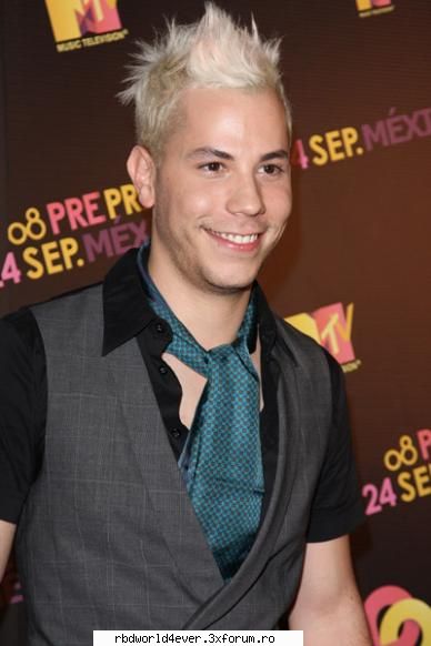 **Poze** - anahi_princessa - Christian