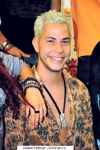 **Poze** - **Chris_Pollito** - Christian