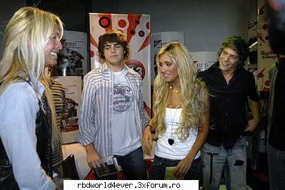 *~Poze*~ - **Chris_Pollito** - Anahi