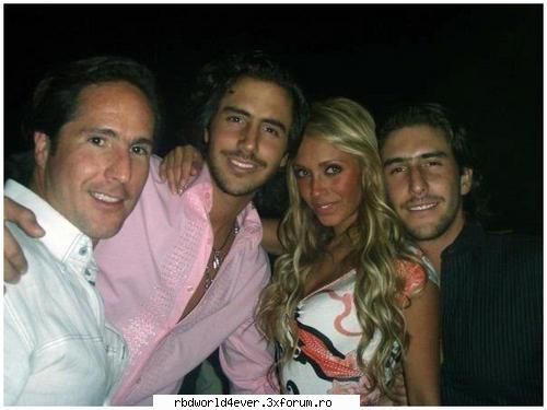 *~Poze*~ - **Chris_Pollito** - Anahi