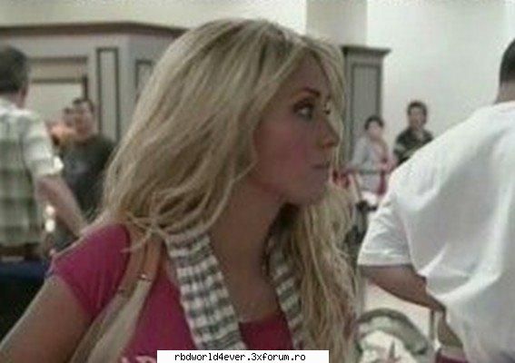 *~Poze*~ - **Chris_Pollito** - Anahi