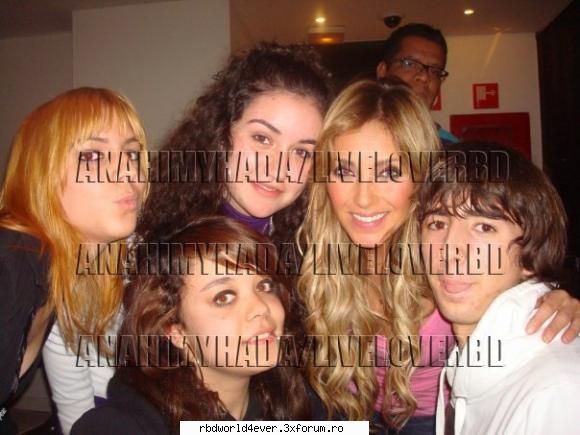 *~Poze*~ - **Chris_Pollito** - Anahi