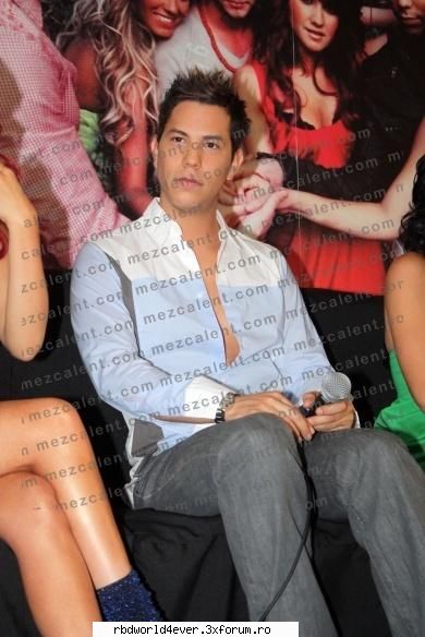 **Poze** - anahi_princessa - Christian