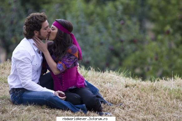 Poze - anahi_princessa - Maite