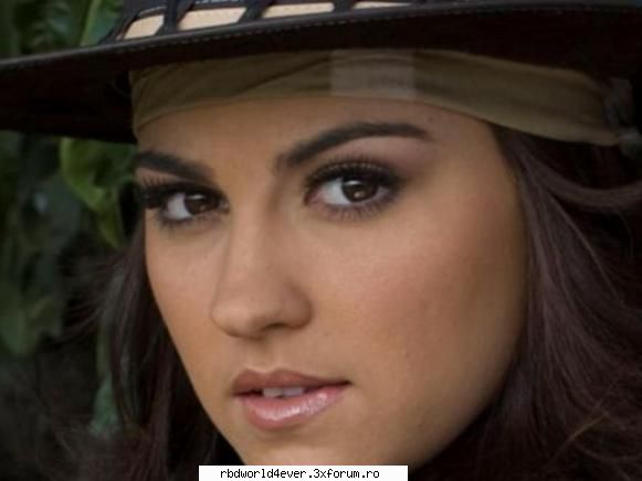 Poze - anahi_princessa - Maite