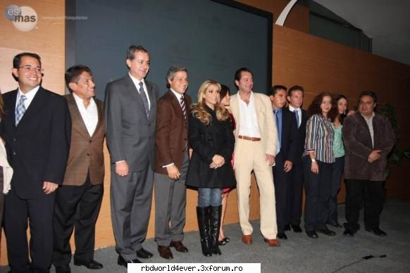Poze - anahi_princessa - Maite
