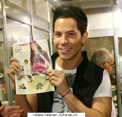 **Poze** - anahi_princessa - Christian