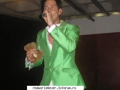 **Poze** - anahi_princessa - Christian