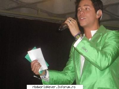 **Poze** - anahi_princessa - Christian