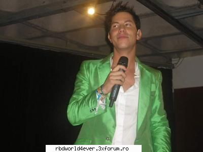 **Poze** - anahi_princessa - Christian