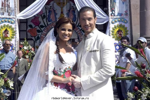 Poze - anahi_princessa - Maite