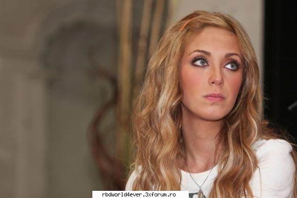 *~Poze*~ - Kitty_G!rl - Anahi