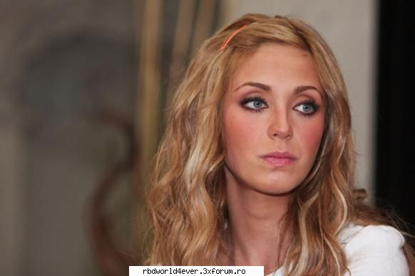 *~Poze*~ - Kitty_G!rl - Anahi