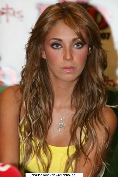 *~Poze*~ - Kitty_G!rl - Anahi