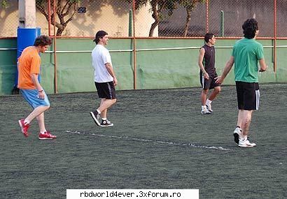 ~PyU~ - **Chris_Pollito** - Los reyes
