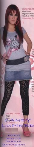 Quiero....... - vreau o poza cu dul cand vb la telefon - Dulce Maria