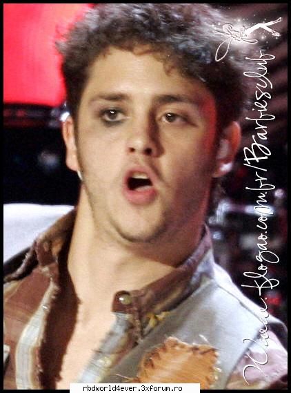Quiero......... - vreau o poza cu uker cand scoate limba - Christopher