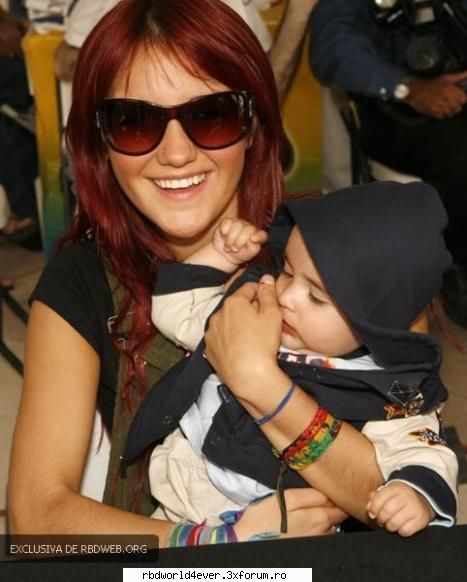 Quiero....... - vreau o poza cu dul din perioada jeans - Dulce Maria