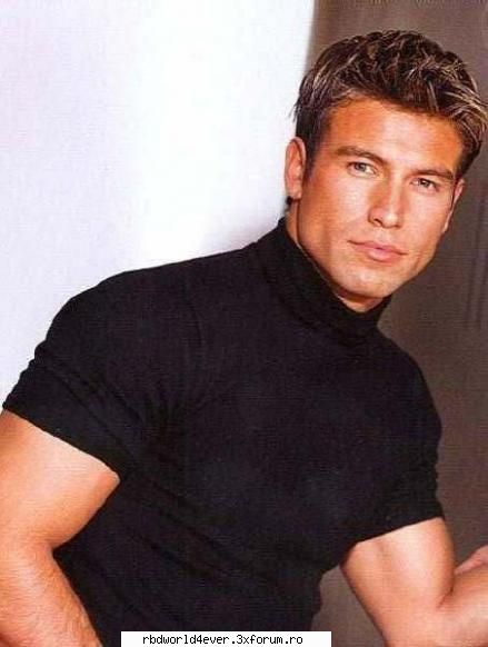 Rafael Amaya - **Chris_Pollito** - Actori/Actritze