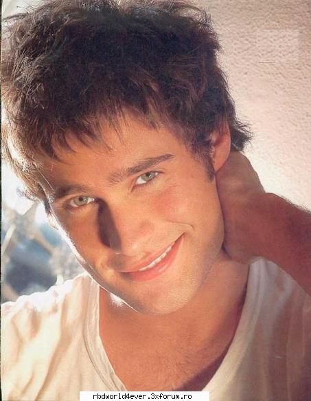 *Rodrigo Guirao* - **Chris_Pollito** - Actori/Actritze