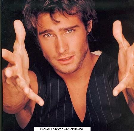 *Rodrigo Guirao* - **Chris_Pollito** - Actori/Actritze