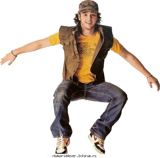 Ucker in People en espanol - anahi_princessa - Christopher