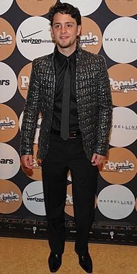 Ucker in People en espanol - anahi_princessa - Christopher