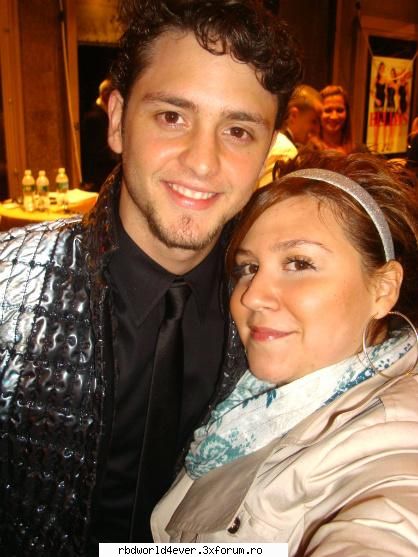 Ucker in People en espanol - anahi_princessa - Christopher