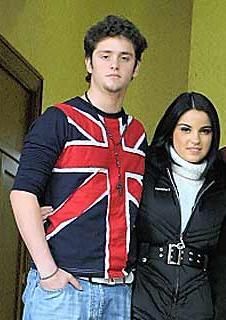 *Uckerroni* - anahi_princessa - Uckerroni