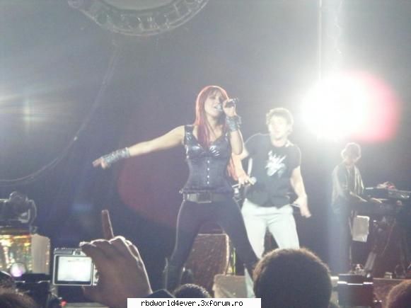 *Vondy's* - anahi_princessa - Vondy's