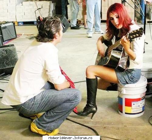 *Vondy's* - anahi_princessa - Vondy's