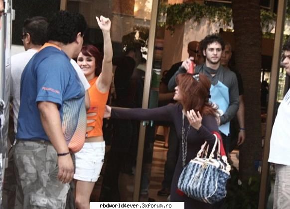 *Vondy's* - anahi_princessa - Vondy's