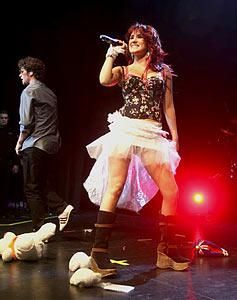 *Vondy's* - **Chris_Pollito** - Vondy's