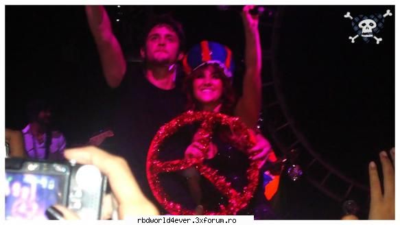 *Vondy's* - **Chris_Pollito** - Vondy's