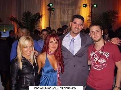 *Vondy's* - **Chris_Pollito** - Vondy's